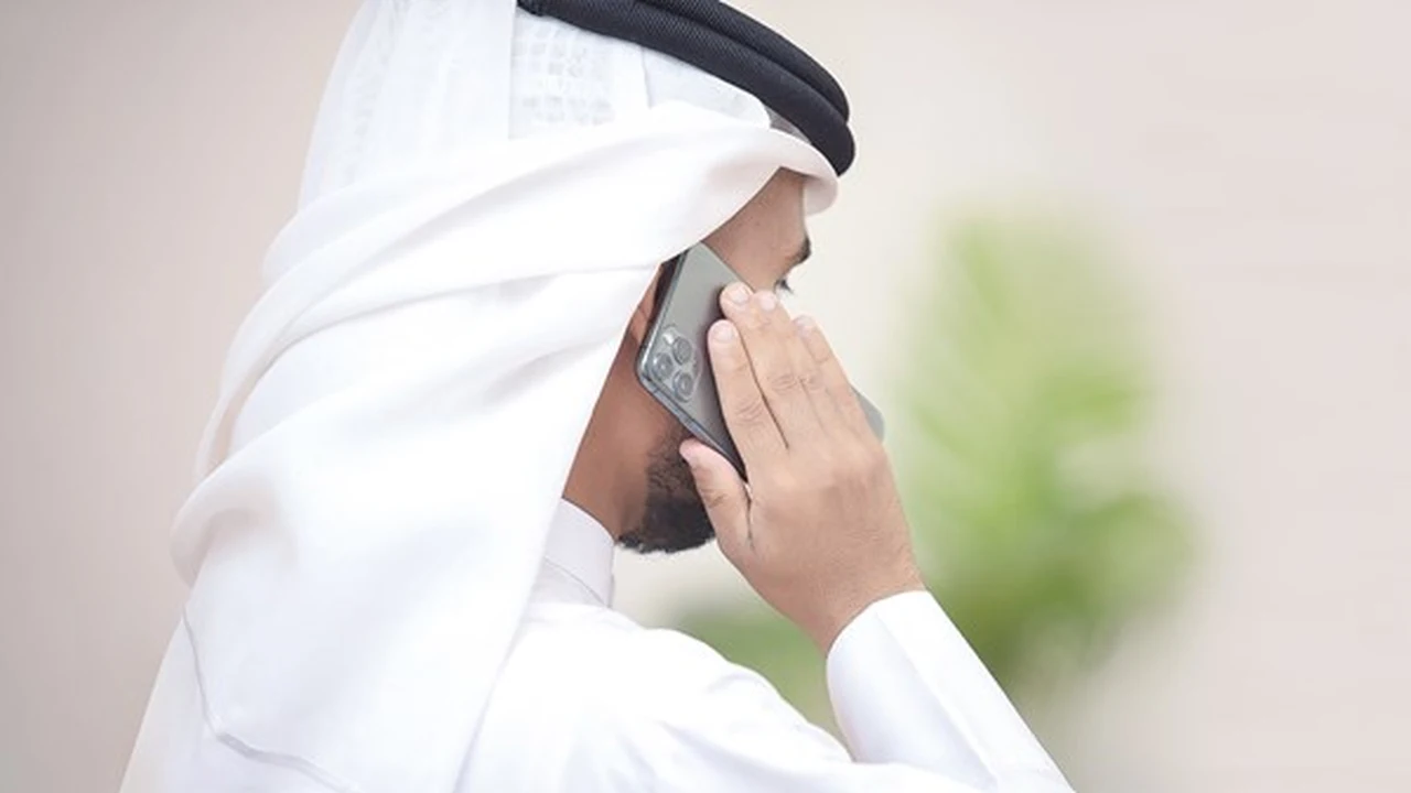 ارتفاع قياسي في اشتراكات خدمات الهاتف المتحرك داخل الإمارات بنهاية عام 2025